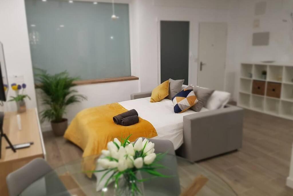 Loft Apartamento Sevilla 16 Alicante Bagian luar foto